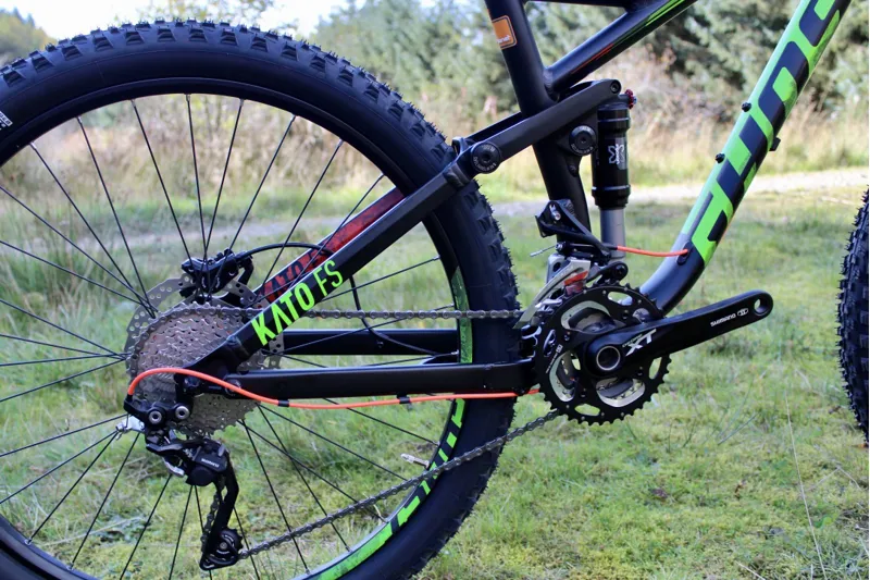 End of season // Ghost Kato FS 3 - 2017 - Night Black/Neon Red - Med-4