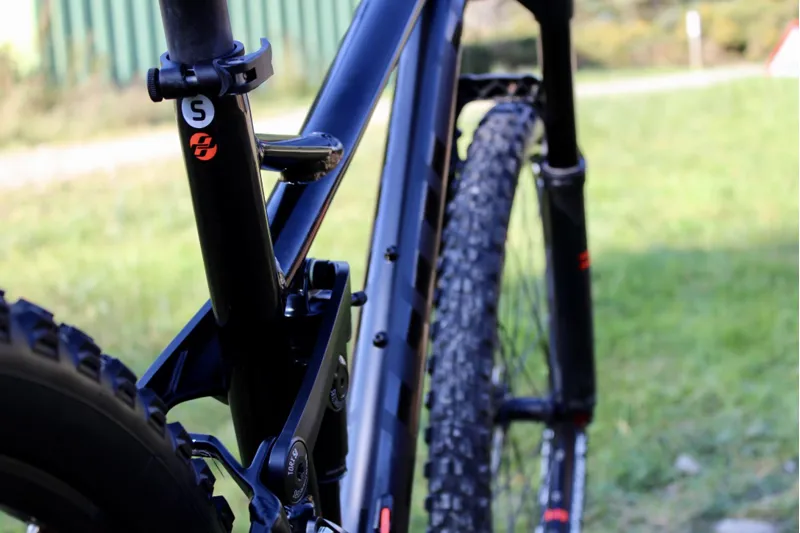 Ex-Demo // Ghost Kato FS 5 2017 - Night Black / Neon Red - Small-6