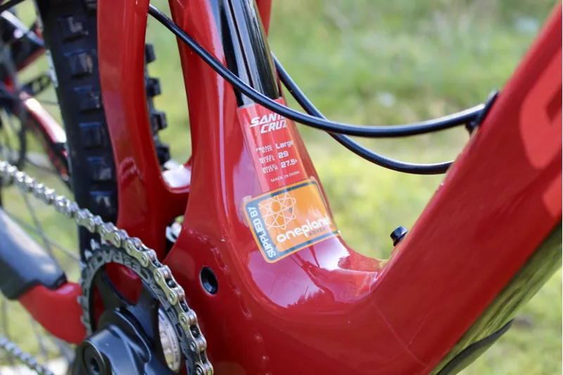 Ex-Demo // Santa Cruz Hightower - C - S Model - 29 2017 Srir / Red L-10