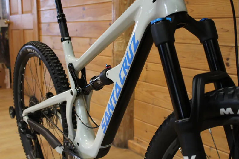 Ex-Demo Bike // Santa Cruz Hightower - C - S Model - Grey - Large-5