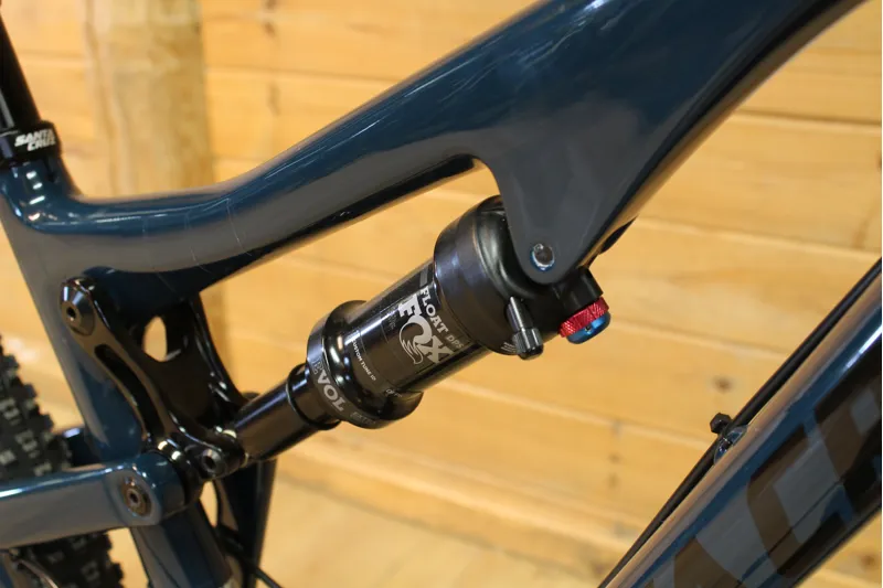 BLACK FRIDAY DEAL // Santa Cruz 5010 - C - R Model - Ink Black - Small-2