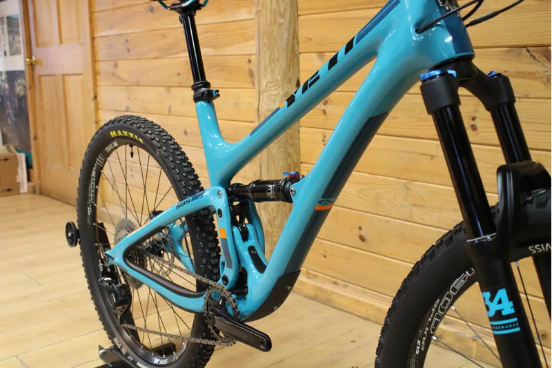 Ex-Demo Bike // Yeti SB5 - C Series - 2018 - Turquoise - Medium-4