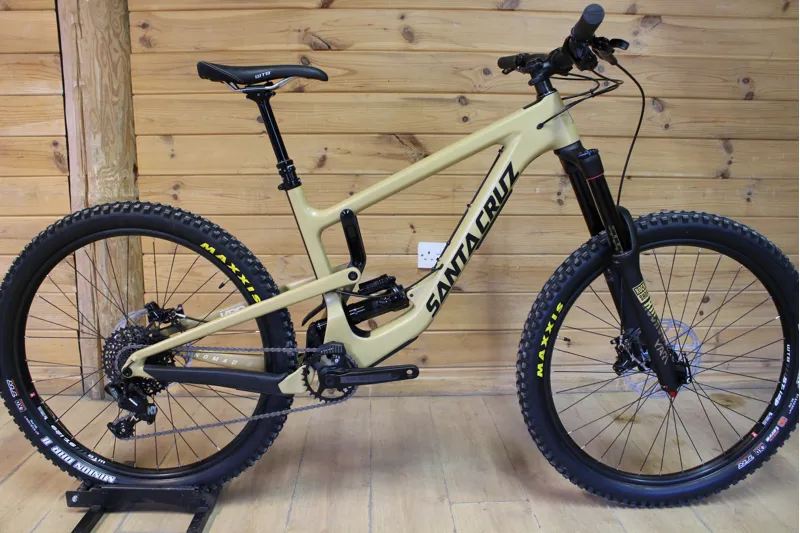 SOLD Demo Bike // Santa Cruz Nomad - C - R Model - Tan Black / Med