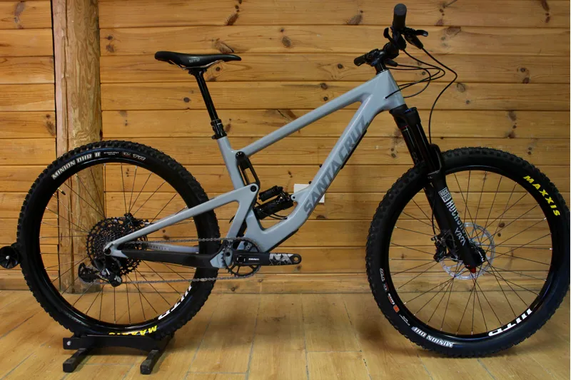 Current Demo Bike Santa Cruz Bronson V3 C R Model Grey