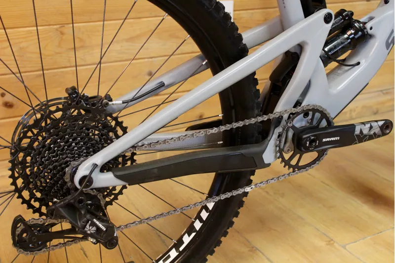 Current Demo Bike Santa Cruz Bronson V3 - C - R Model - Grey - Med-1