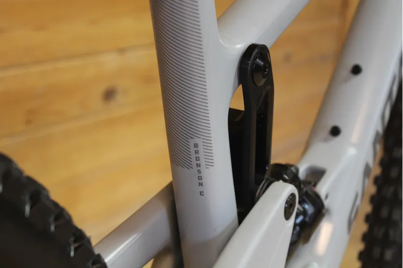 Current Demo Bike Santa Cruz Bronson V3 - C - R Model - Grey - Med-7