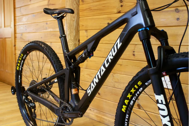 Ex-Demo Bike // Santa Cruz Blur 3 - Large - R Model - Matte Black-5