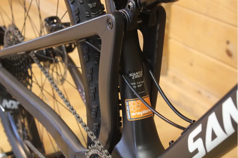 Ex-Demo Bike // Santa Cruz Blur 3 - Large - R Model - Matte Black-6