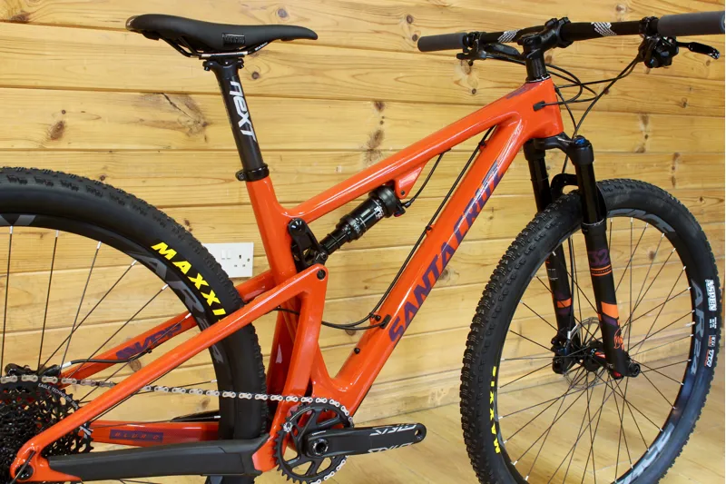 BLACK FRIDAY DEAL // Santa Cruz Blur 3 - Medium - S Model - Sunset-5