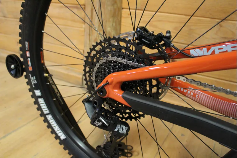 Current Demo Bike // Santa Cruz Nomad 2019 - C - R Model - Orange - XL-5