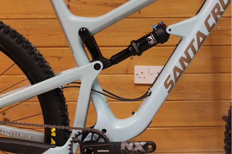 Ex-Demo Bike // Santa Cruz Hightower LT 19 - C-R - Sky Blue - Med-7