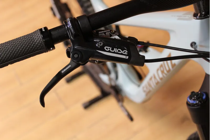 Ex-Demo Bike // Santa Cruz Hightower LT 19 - C-R - Sky Blue - Med-6