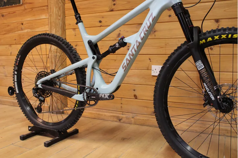 Ex-Demo Bike // Santa Cruz Hightower LT 19 - C-R - Sky Blue - Med-2