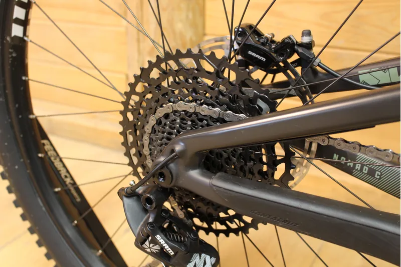 Current Demo Bike // Santa Cruz Nomad 19 - C - R Model - Black - Med-8