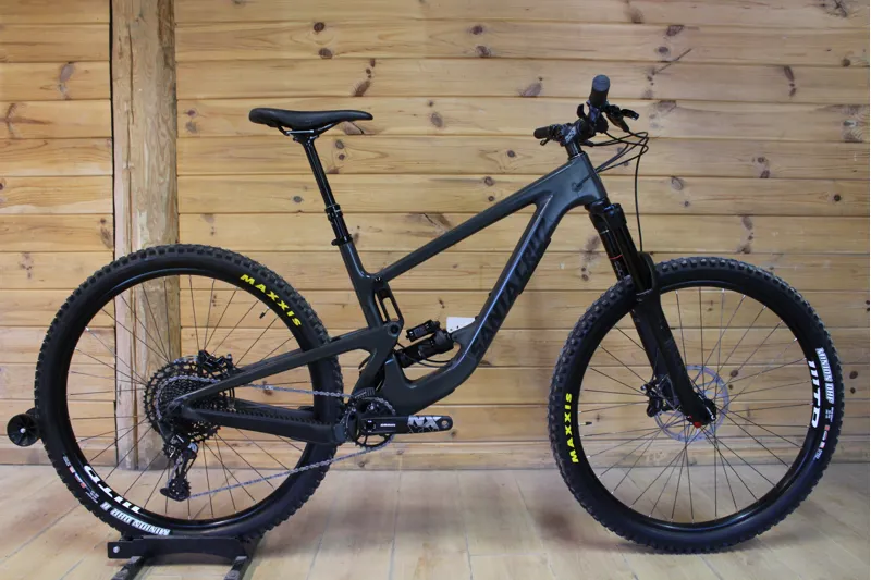 Current Demo Bike // Santa Cruz Megatower - C - R Model - BLK - Large