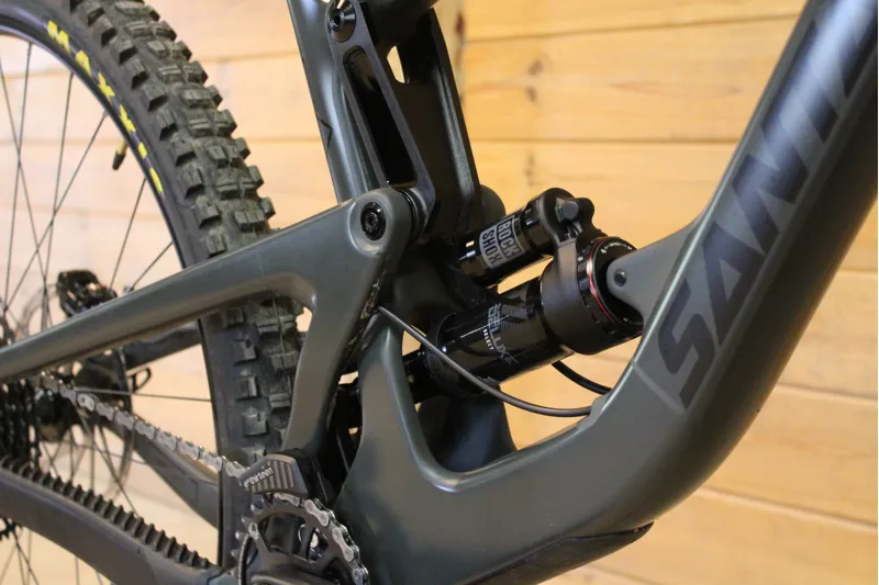 Current Demo Bike // Santa Cruz Megatower - C - R Model - BLK - Large-10