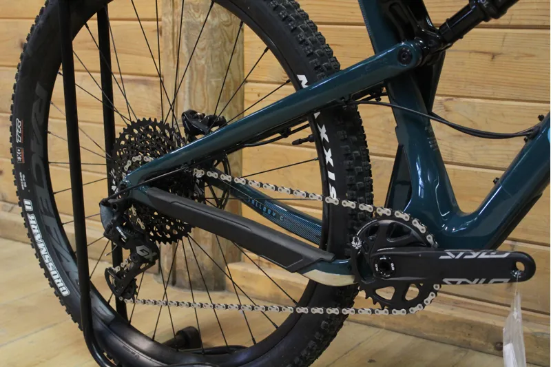 BLACK FRIDAY DEAL // Santa Cruz Tallboy 3 - C - S Model - Green - LRG-3