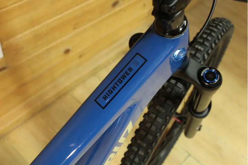 Current Demo Bike // Santa Cruz Hightower - C - S Model - Medium - Blu-5