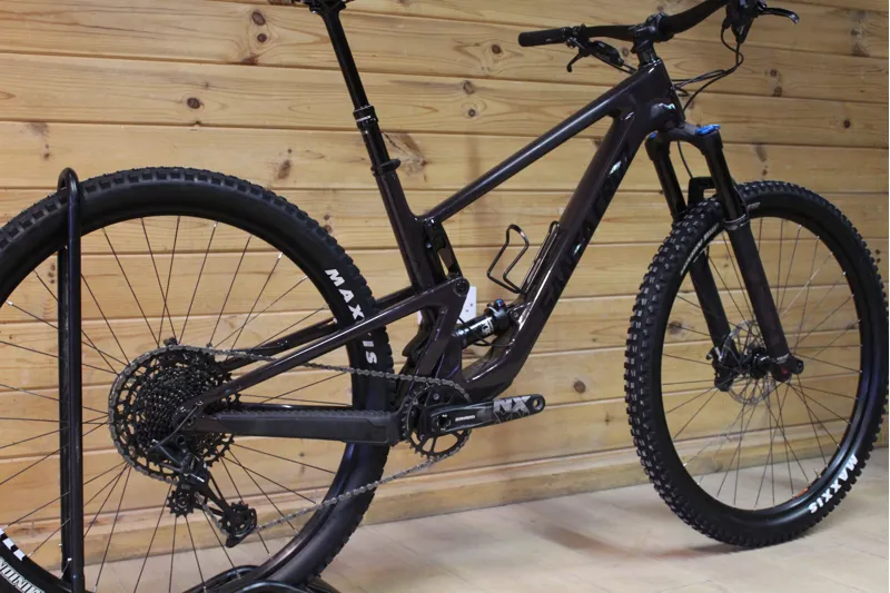 Current Demo Bike // Santa Cruz Tallboy 4 - C - R Model - SML - Black-8