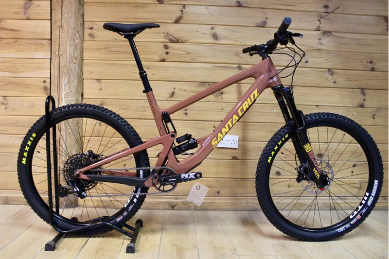 Current Demo Bike // Santa Cruz Bronson - C - R Model - Red T - XLarge