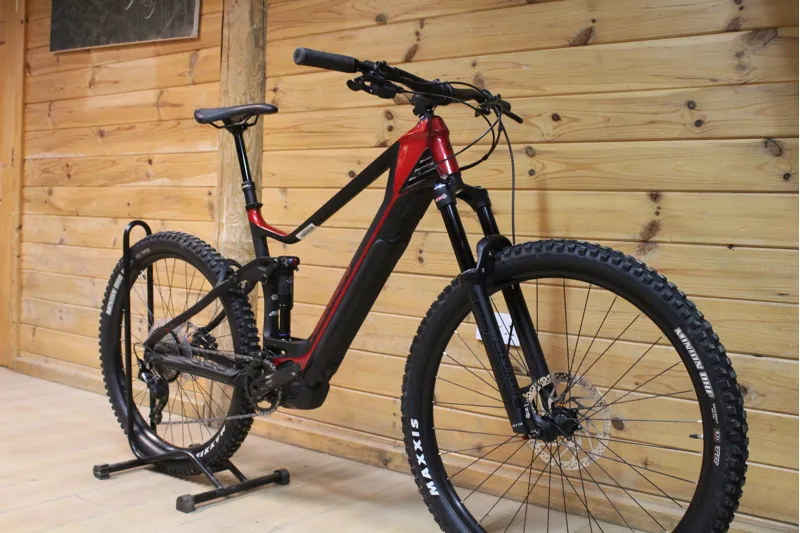 Ex-Demo Bike - Merida E-140 - 4000 - Red/Black - XLarge-3