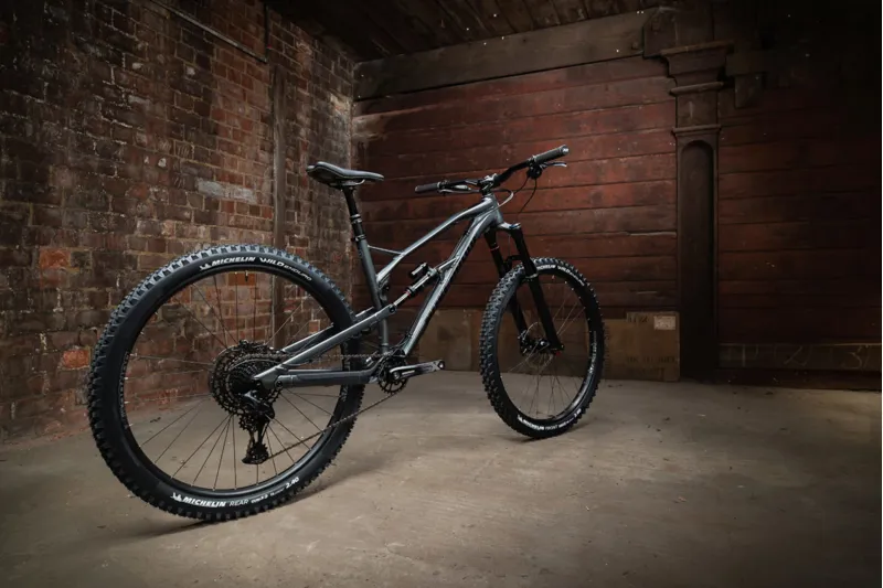 Nukeproof Mega 275 Alloy - 2020 - Comp Model - Grey / Black-2