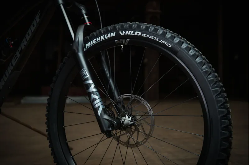 Nukeproof Mega 275c - 2020 - Pro Model - Carbon / Black-6