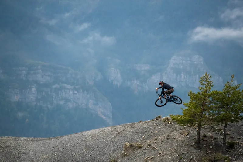 Santa Cruz Hightower C - R Model - 2020 - Highland Blue-3