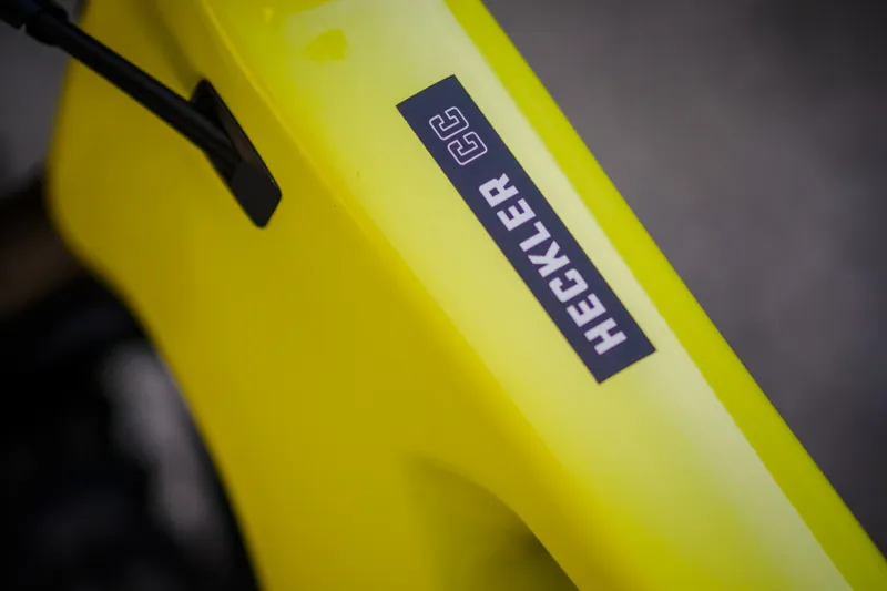 Santa Cruz Heckler - CC - R Model - Yellow / Black - Electric Bike-8