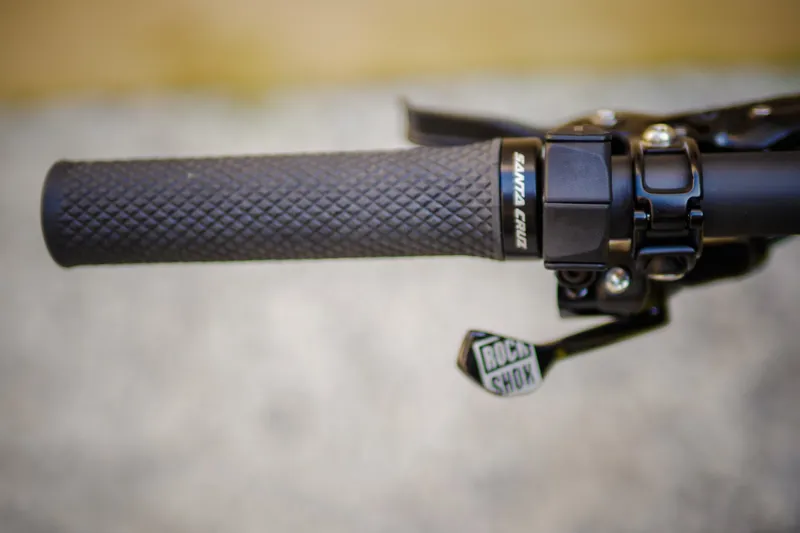 Santa Cruz Heckler - CC - R Model - Yellow / Black - Electric Bike-4