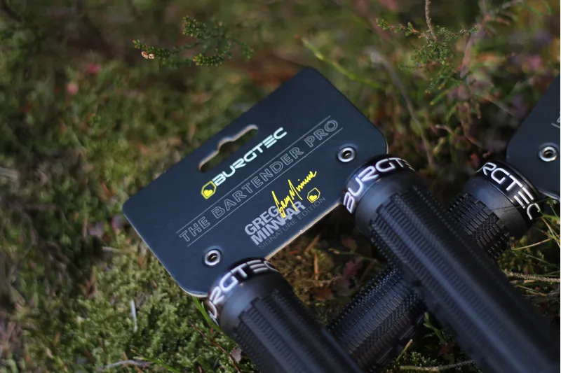 Burgtec Bartender Pro Greg - Minnaar Signature Grip - Lock On - Black-2