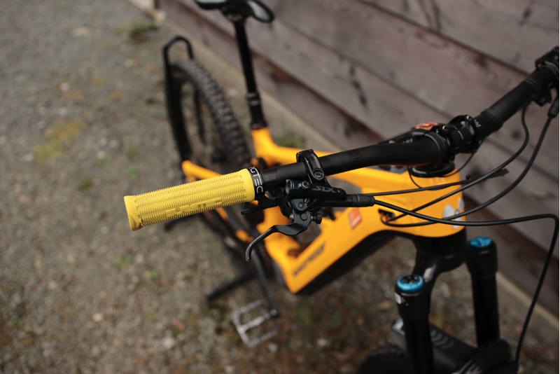 Current Demo Bike Nukeproof Megawatt Elite 297 E-Bike - Med in Yellow-5
