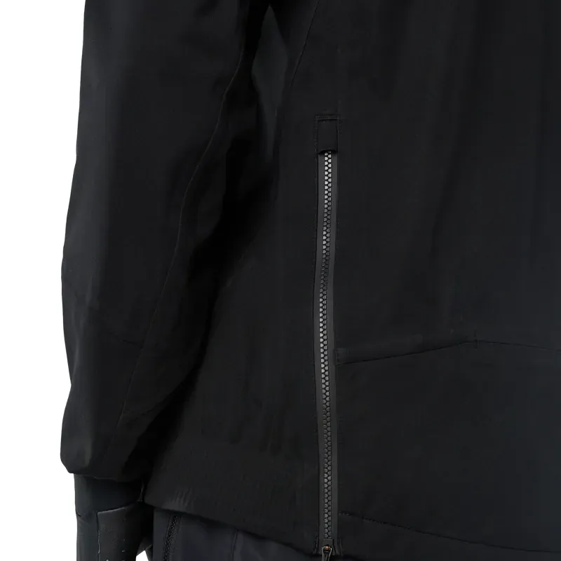 Fox Flexair Fully Waterproof Pullover Jersey in Black-4